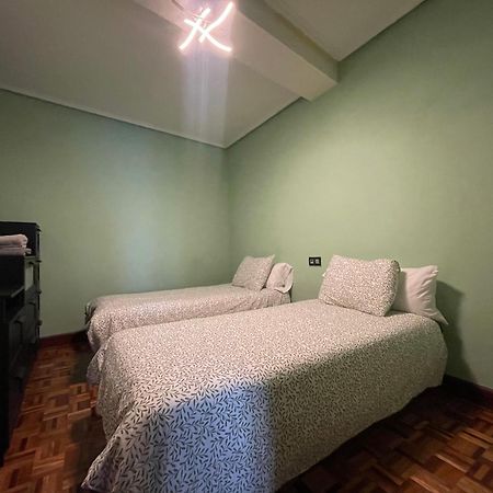 Encantador Apartamento En El Centro De Castro 카스트로우르디알레스 외부 사진