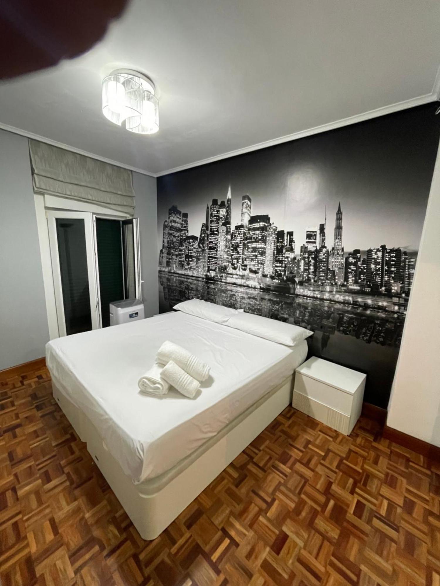 Encantador Apartamento En El Centro De Castro 카스트로우르디알레스 외부 사진