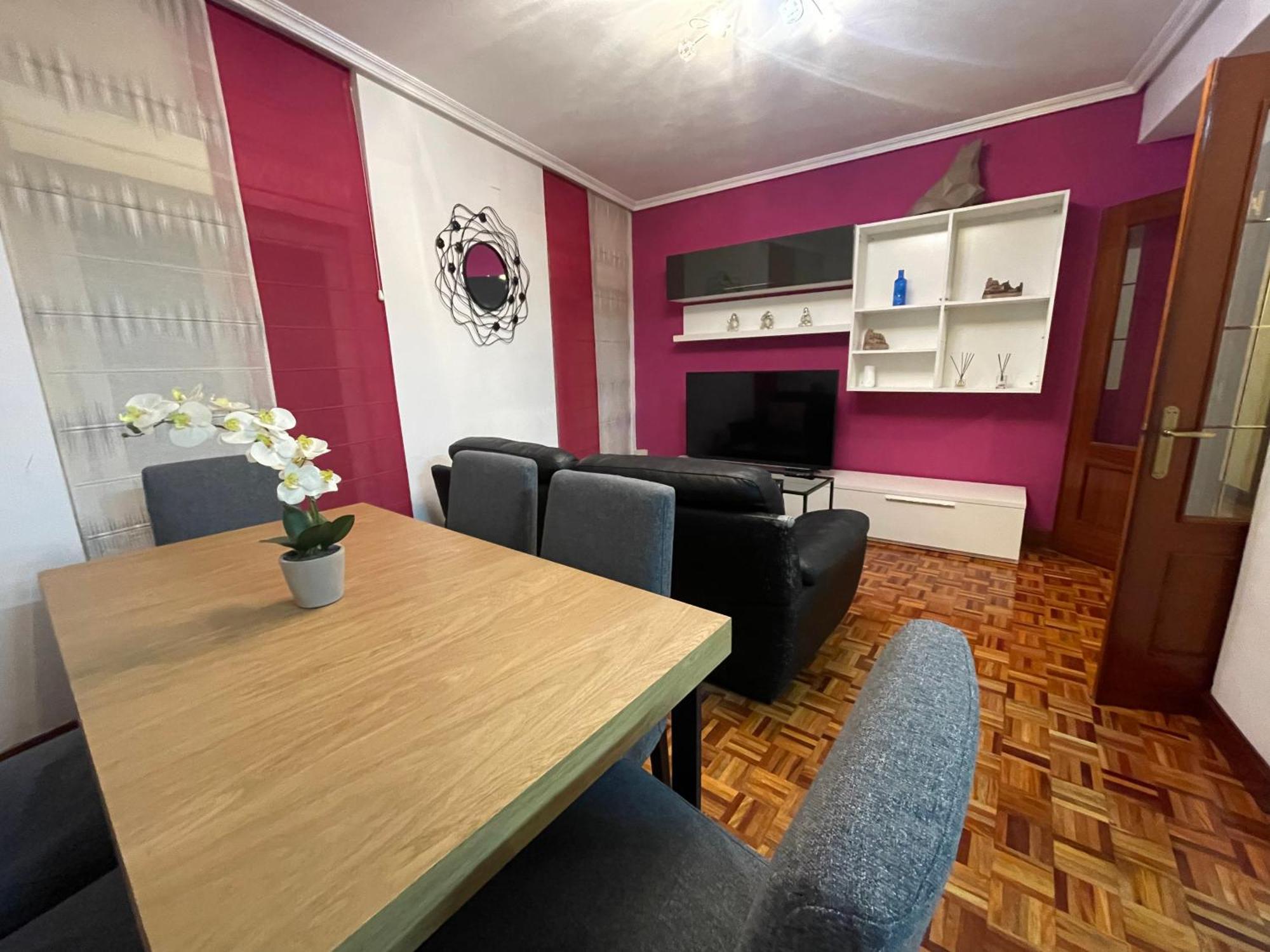Encantador Apartamento En El Centro De Castro 카스트로우르디알레스 외부 사진