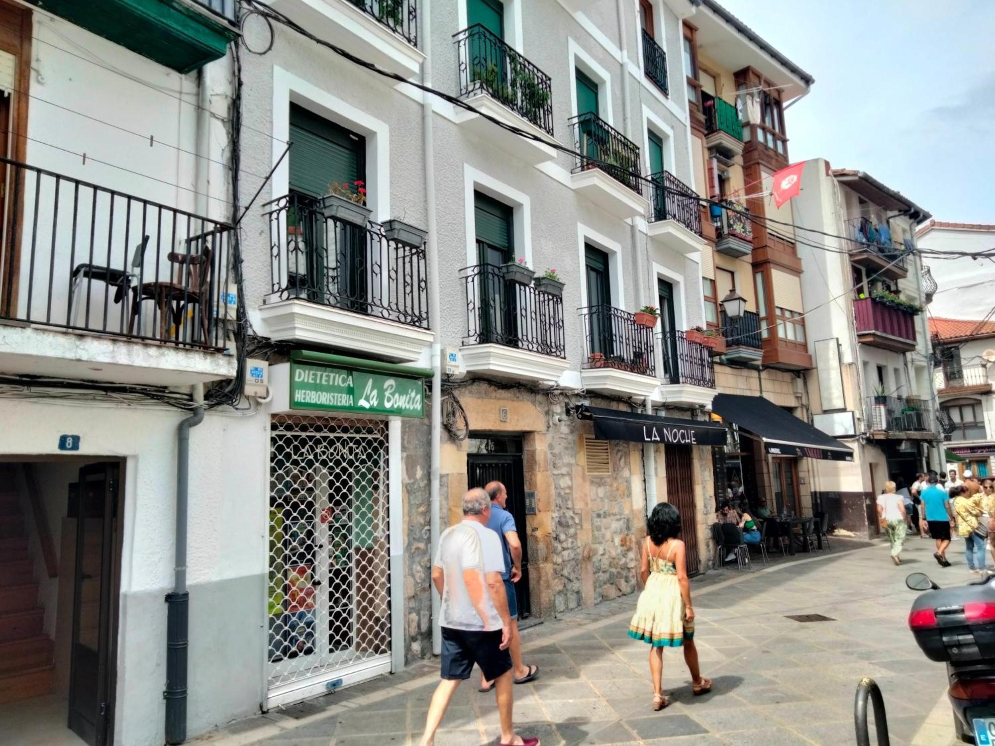 Encantador Apartamento En El Centro De Castro 카스트로우르디알레스 외부 사진