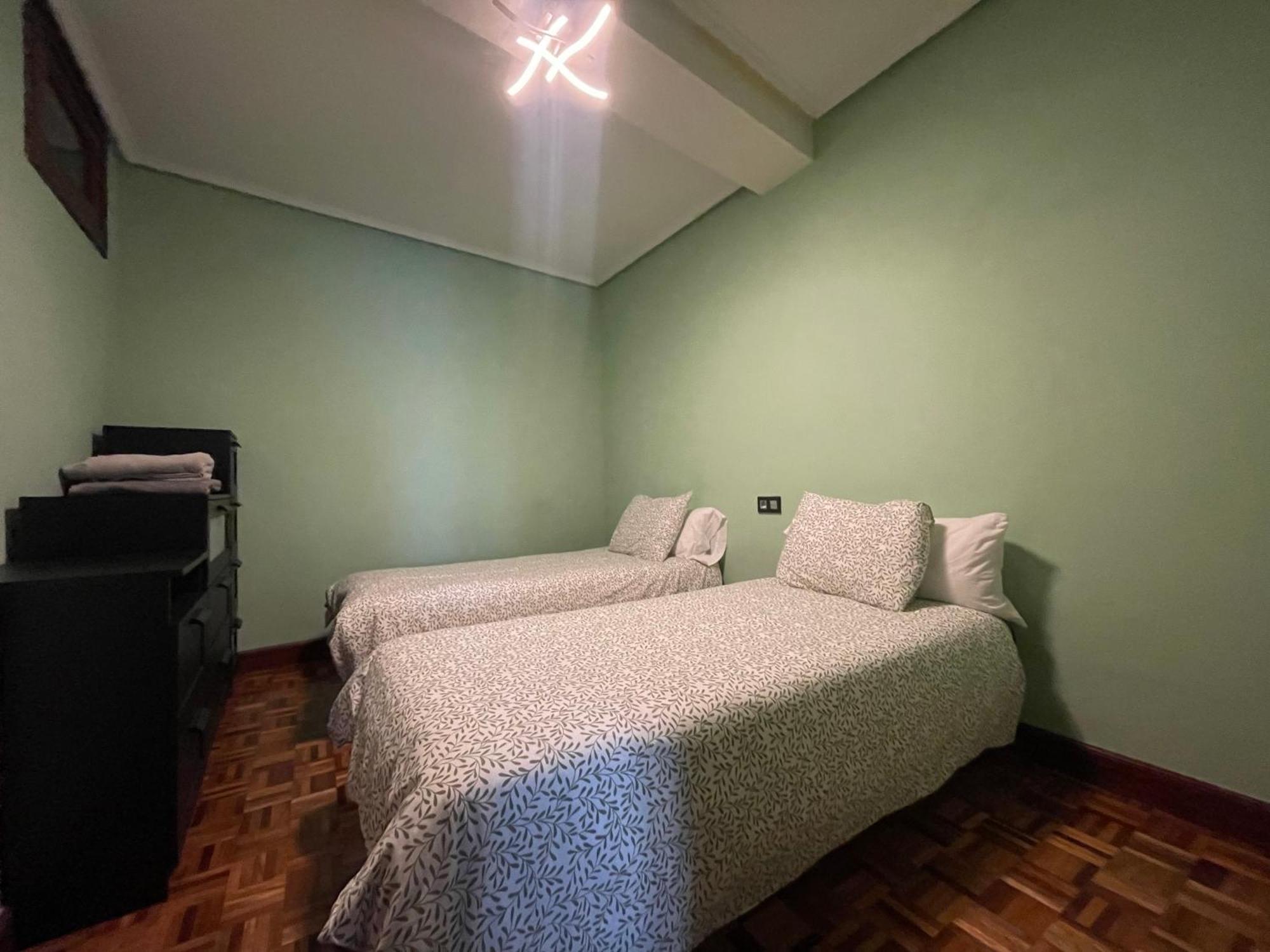 Encantador Apartamento En El Centro De Castro 카스트로우르디알레스 외부 사진